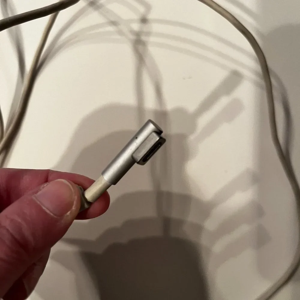Apple magsafe laptop